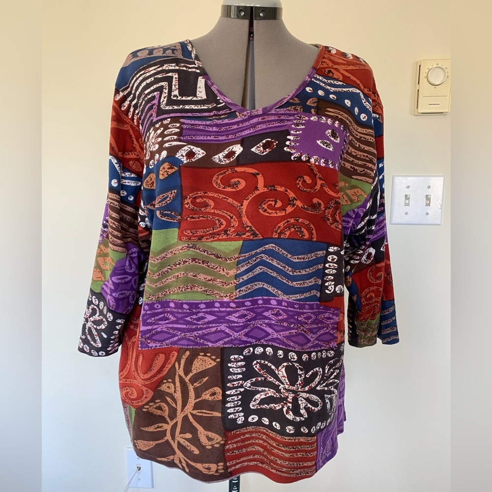 Multicolor Patchwork Women's v-neck 3/4 length sleeve Top size large